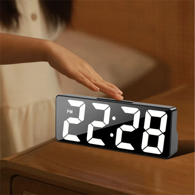 BrightCore: Smart LED Alarm Clock with Temp & Dual Format Time