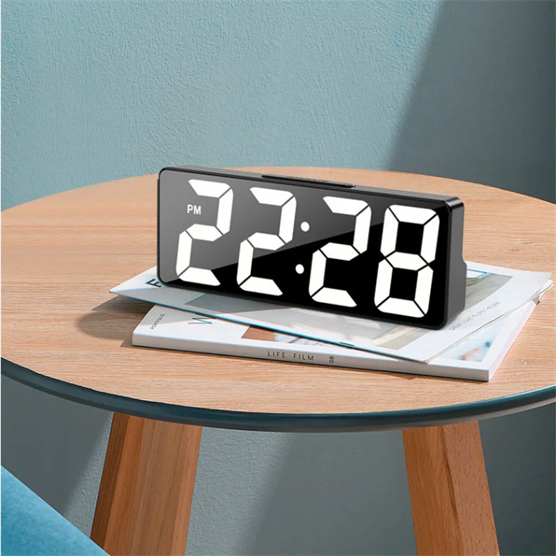 BrightCore: Smart LED Alarm Clock with Temp & Dual Format Time